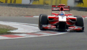 Timo Glock kører her, han er fra Tyskland